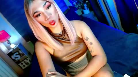 Snapshot of shane_hugexx chatting on October 3, 7:36 pm MISS SHANE online show from October 3, 7:36 pm
