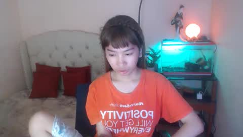 Snapshot of shantalfoxxy chatting on January 6, 12:05 am SHANTA FOX s online show from January 6, 12:05 am