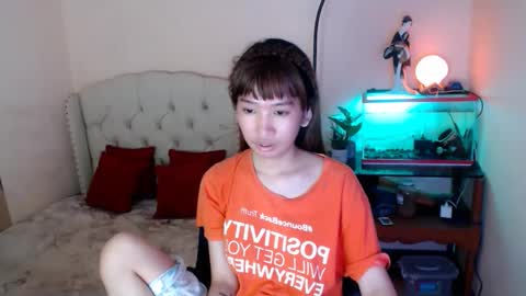 Snapshot of shantalfoxxy chatting on January 6, 12:35 pm SHANTA FOX s online show from January 6, 12:35 pm