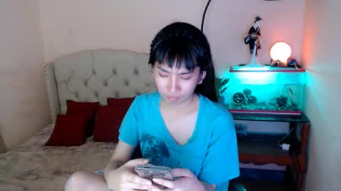 Snapshot of shantalfoxxy chatting on March 6, 5:21 am SHANTA FOX s online show from March 6, 5:21 am