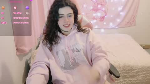 Snapshot of shayminx chatting on March 10, 3:45 am Shayminx online show from March 10, 3:45 am