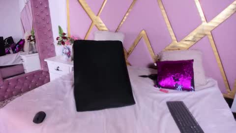 shellbydior online show from October 25, 8:15 pm