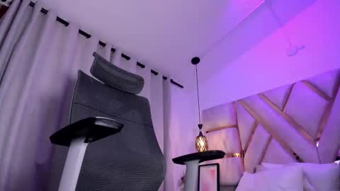 Shine online show from March 3, 3:02 am