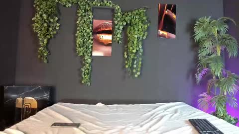 Snapshot of siena_morales__ chatting on February 19, 5:16 pm SIENA MORALES online show from February 19, 5:16 pm