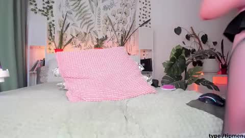 Si  online show from February 24, 7:07 pm