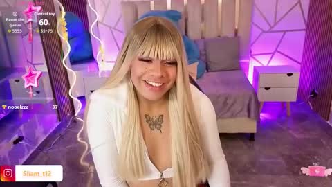Snapshot of siiam_tay chatting on September 10, 3:27 am Siiam Tay online show from September 10, 3:27 am