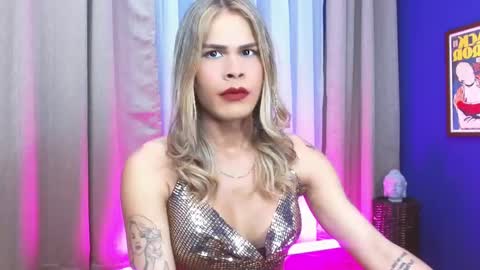 Snapshot of silent_angell chatting on December 7, 12:07 pm Silent angell online show from December 7, 12:07 pm