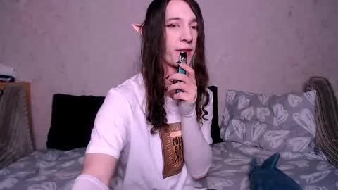 silvermuse online show from October 19, 11:19 pm