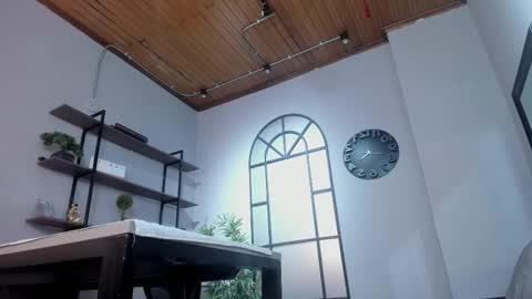 SImon Duran online show from February 5, 7:02 am