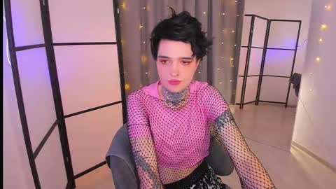 Snapshot of simona_rain chatting on December 5, 9:00 pm Simona online show from December 5, 9:00 pm