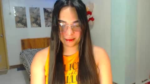 LEILA online show from September 29, 5:01 pm