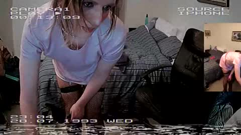 Snapshot of sissycdmish chatting on September 19, 6:24 pm SissyCDMish online show from September 19, 6:24 pm