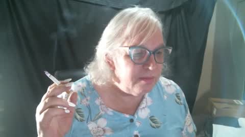 Snapshot of sissydianetx chatting on January 16, 12:34 am Sissy Diane online show from January 16, 12:34 am