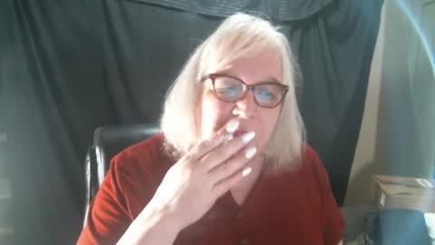 Snapshot of sissydianetx chatting on January 17, 12:31 am Sissy Diane online show from January 17, 12:31 am