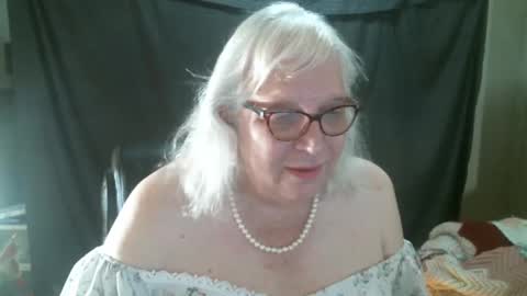 Snapshot of sissydianetx chatting on September 13, 12:55 pm Sissy Diane online show from September 13, 12:55 pm