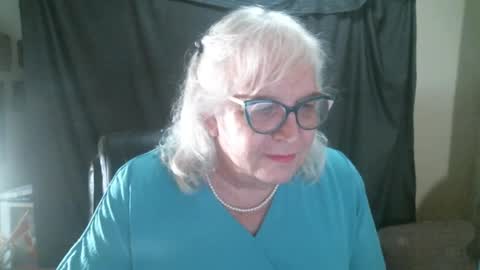 Snapshot of sissydianetx chatting on September 24, 11:44 pm Sissy Diane online show from September 24, 11:44 pm