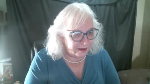 Snapshot of sissydianetx chatting on September 26, 11:35 pm Sissy Diane online show from September 26, 11:35 pm