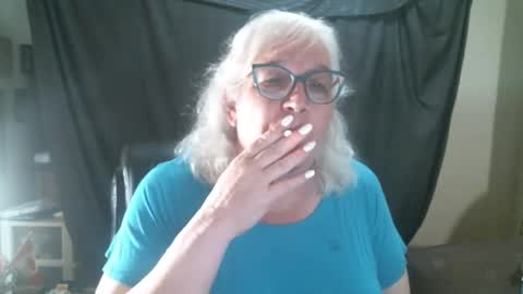 Snapshot of sissydianetx chatting on October 1, 11:38 pm Sissy Diane online show from October 1, 11:38 pm