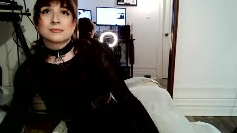 Snapshot of sissyslut4201 chatting on February 21, 8:38 pm gapingsissyslut online show from February 21, 8:38 pm