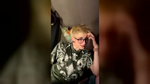 sk8rboi_twink online show from June 23, 5:59 am