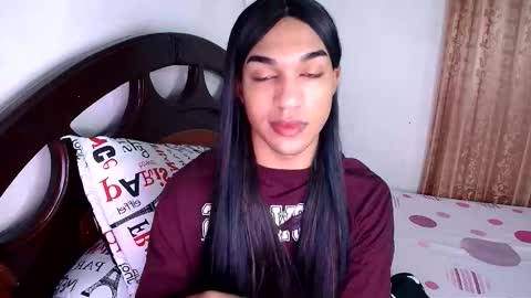 skyla online show from October 19, 3:21 am