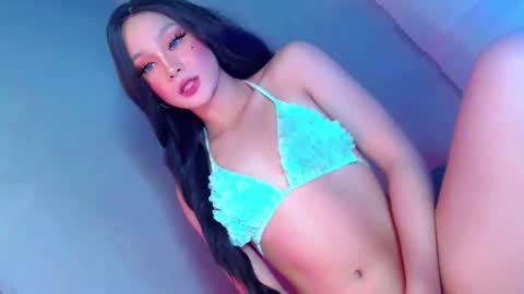 slutnextdoor28 online show from October 18, 1:15 pm