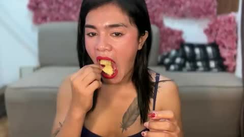 Snapshot of slutty_lavinia chatting on October 1, 6:47 am Slutty Lavinia online show from October 1, 6:47 am