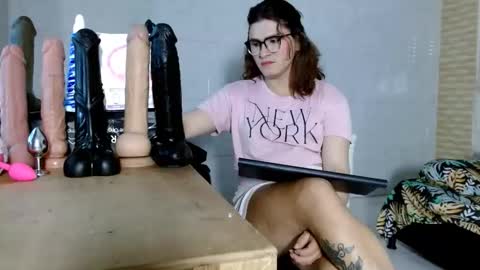 Smithdara online show from November 8, 12:44 am