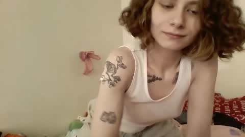 Snapshot of smoothvodka chatting on January 5, 9:14 pm Bambi--Vodka online show from January 5, 9:14 pm