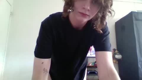Snapshot of smoothvodka chatting on September 16, 7:07 pm Bambi--Vodka online show from September 16, 7:07 pm