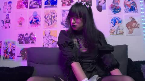 Snapshot of snowblack_ chatting on December 30, 5:13 pm Snow and Bubble online show from December 30, 5:13 pm