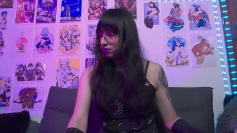 Snapshot of snowblack_ chatting on January 27, 3:28 pm Snow and Bubble online show from January 27, 3:28 pm