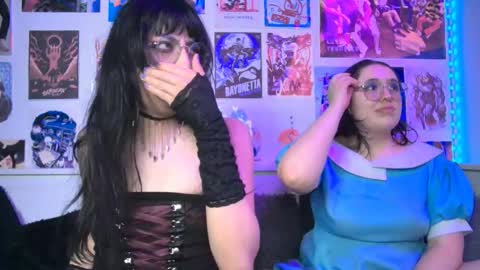Snapshot of snowblack_ chatting on October 9, 5:25 pm Snow and Bubble online show from October 9, 5:25 pm