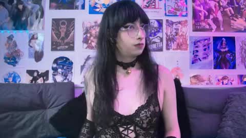 Snow and Bubble online show from November 29, 3:47 pm