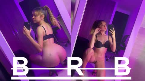 Snapshot of sofia_cossio_ chatting on October 9, 3:19 am sofia_cossio_ online show from October 9, 3:19 am
