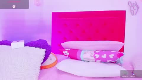 Snapshot of sofia_girl_ chatting on December 30, 8:21 am SOFIA online show from December 30, 8:21 am