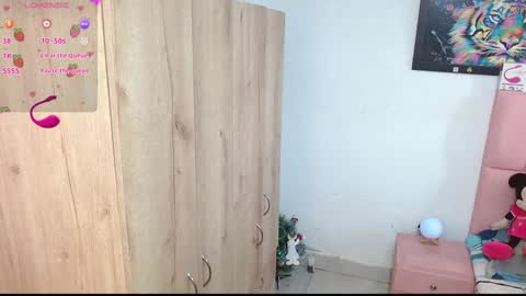 Snapshot of sofia_gold_ chatting on December 20, 7:07 pm sofia online show from December 20, 7:07 pm