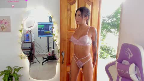 Snapshot of sofia_gold_ chatting on September 26, 5:43 pm sofia online show from September 26, 5:43 pm