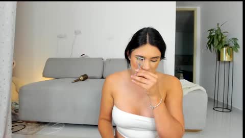 sofia_rivers_ online show from October 2, 12:33 am