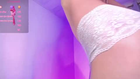 Snapshot of sofiia_grey_ chatting on December 17, 2:00 pm Sofi online show from December 17, 2:00 pm
