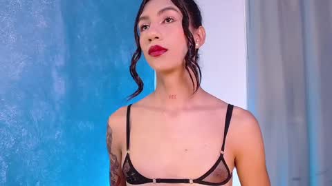 Snapshot of sofiia_grey_ chatting on January 24, 1:14 pm Sofi online show from January 24, 1:14 pm