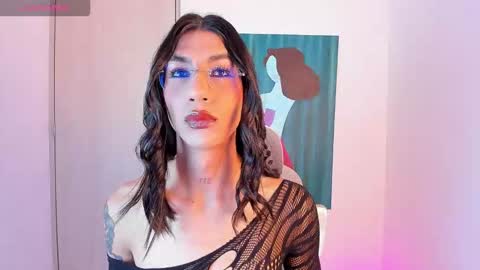 Sofi online show from February 1, 5:11 pm