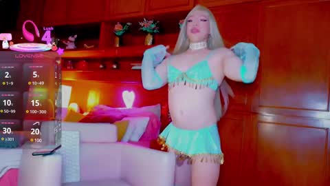 Sofa bonita  online show from February 26, 3:53 am