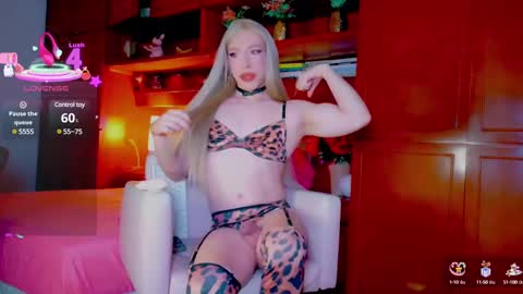 Sofa bonita  online show from February 28, 1:58 pm