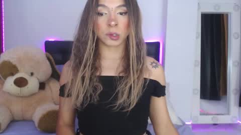 Snapshot of sofiievans_ chatting on February 27, 9:58 pm online show from February 27, 9:58 pm