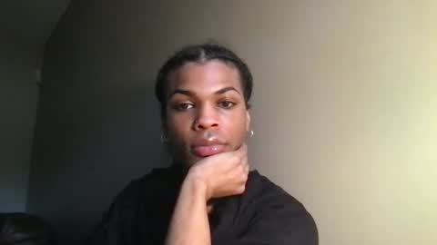 SolaceEve online show from November 10, 5:58 pm