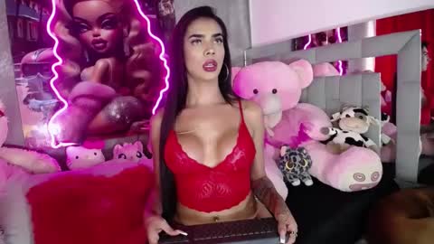 Snapshot of solange_koi chatting on September 29, 10:42 pm instagram evalunavelez1. online show from September 29, 10:42 pm