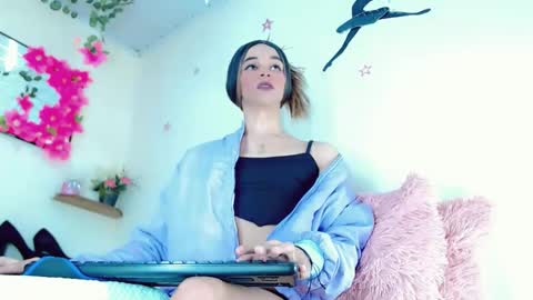 Snapshot of sophie_miaa chatting on January 6, 12:57 pm sophie_miaa online show from January 6, 12:57 pm