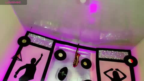 Snapshot of sophie_miaa chatting on September 9, 11:20 am sophie_miaa online show from September 9, 11:20 am