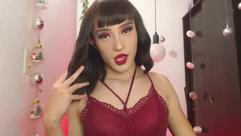 Snapshot of sophiee_s chatting on January 6, 12:27 am Sophie online show from January 6, 12:27 am